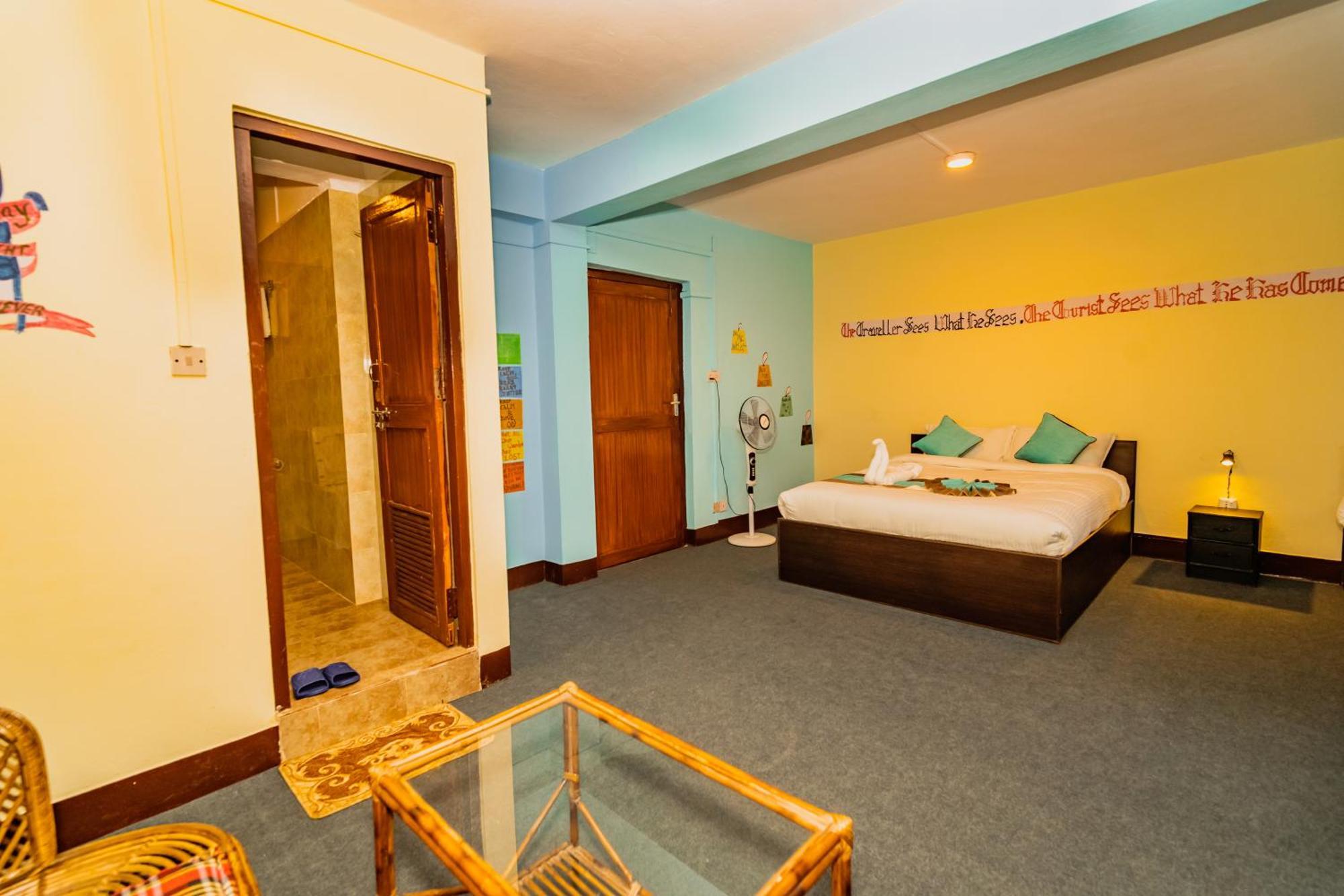 Rest Up Kathmandu Hostel מראה חיצוני תמונה